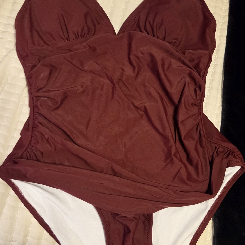 Cupshe Burgundy One-Piece Swimsuit